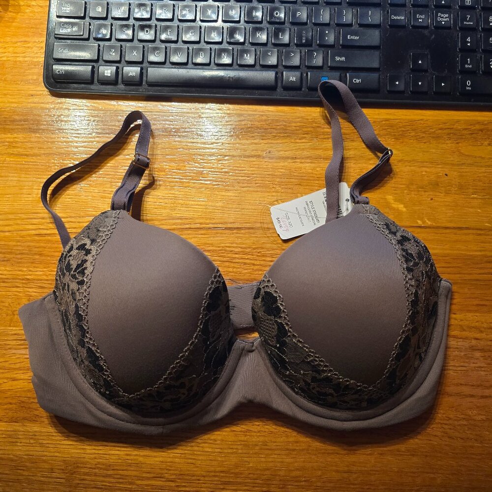Soma Embraceable Signature Perfect Coverage bra 32D, NWT